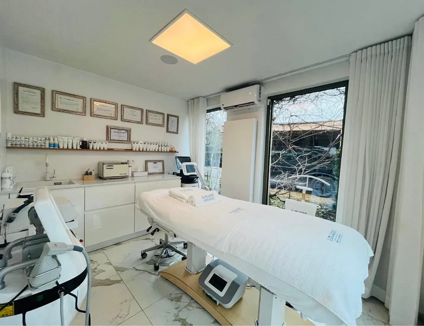 Rewild Skincare salon foto 1